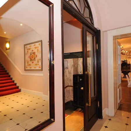 Hotel Niederlaendischer Hof 4*