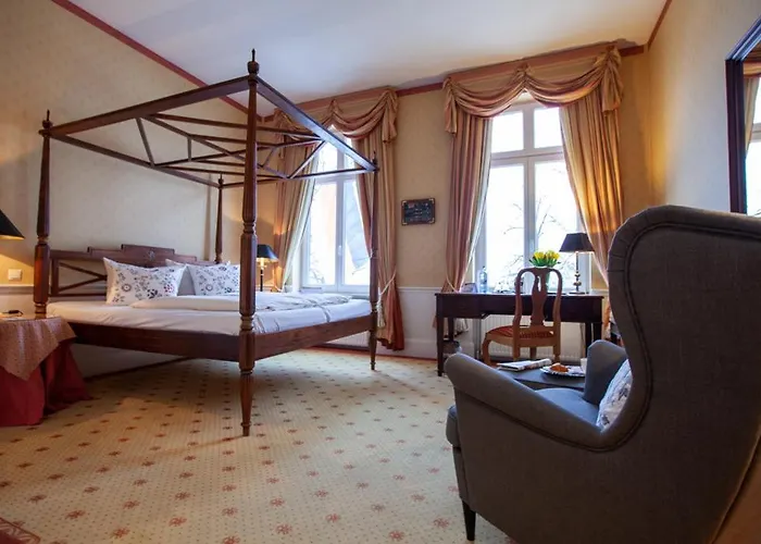 Hotel Niederländischer Hof 4*