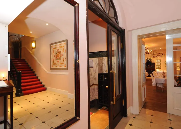 Hotel Niederländischer Hof 4*